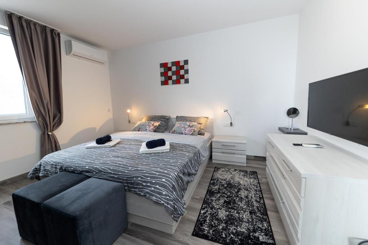 Natura Suites Dramalj Buitenkant foto