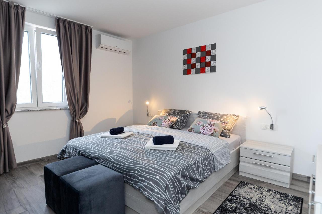 Natura Suites Dramalj Buitenkant foto